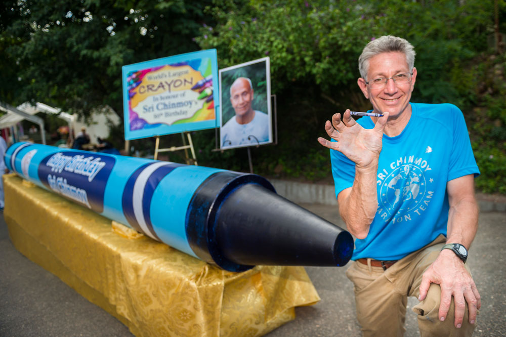 largest-crayon